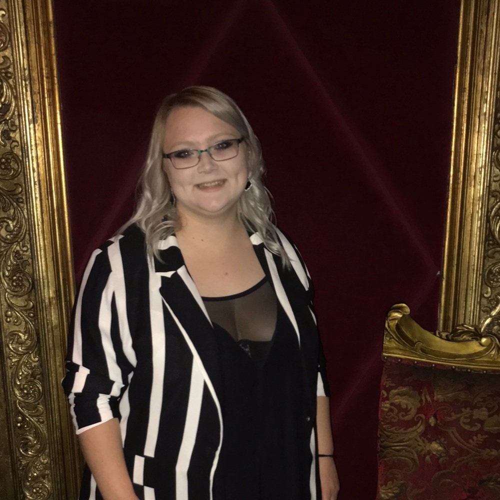 Meet your Posher, Nikki